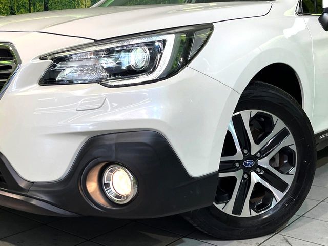 Subaru Legacy Outback 12