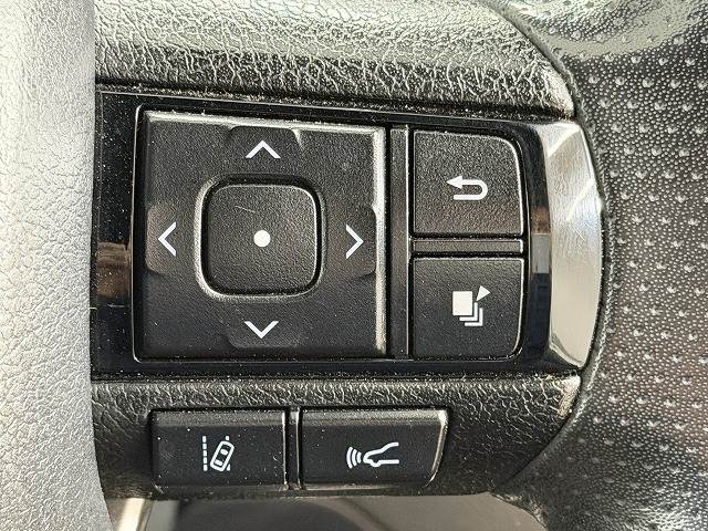 Toyota Hilux 9