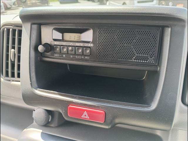 Nissan NV100 Clipper 11