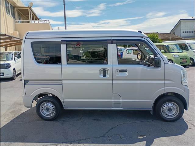 Nissan NV100 Clipper 5