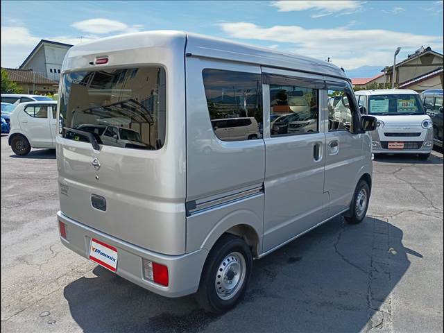 Nissan NV100 Clipper 6