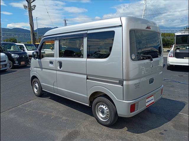 Nissan NV100 Clipper 8
