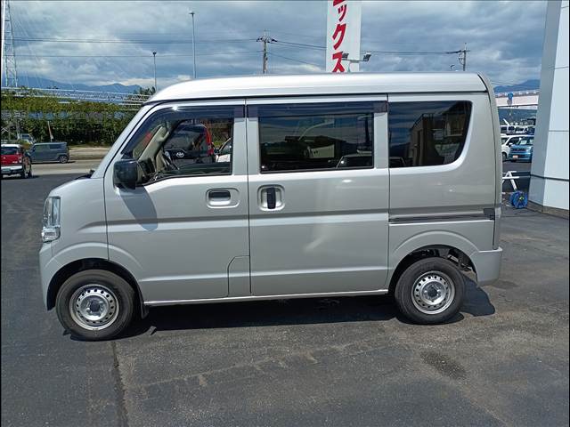 Nissan NV100 Clipper 9