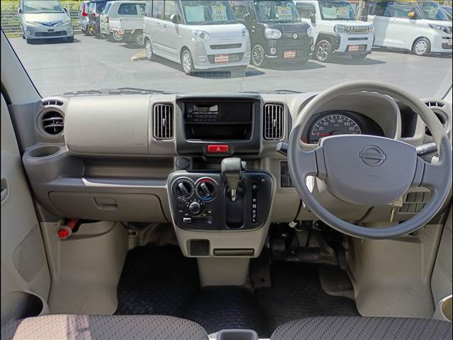 Nissan NV100 Clipper 10