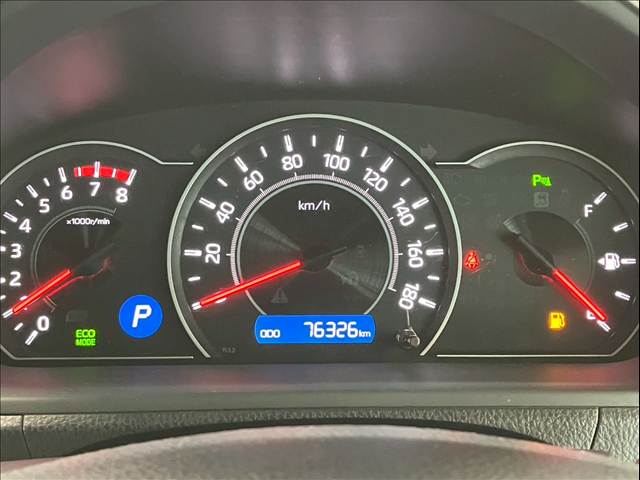 Toyota Voxy 10