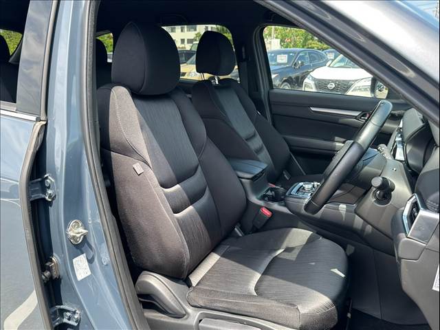 Mazda CX-8 10