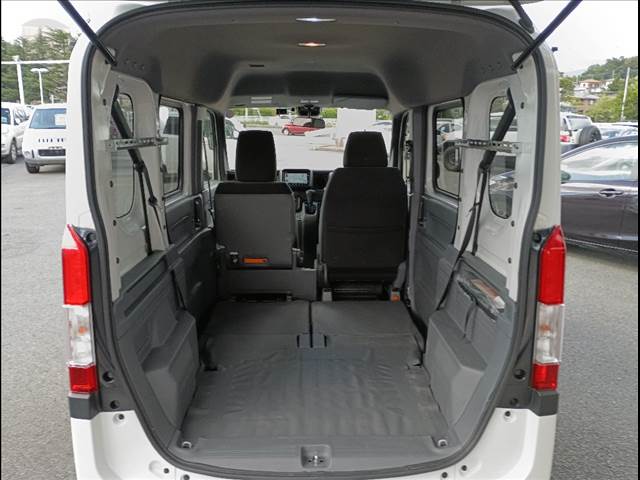 Honda N-VAN 12