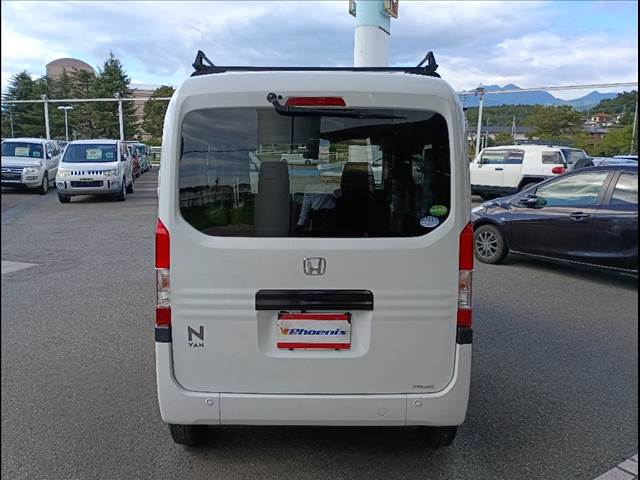 Honda N-VAN 8