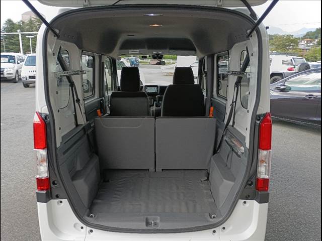 Honda N-VAN 11