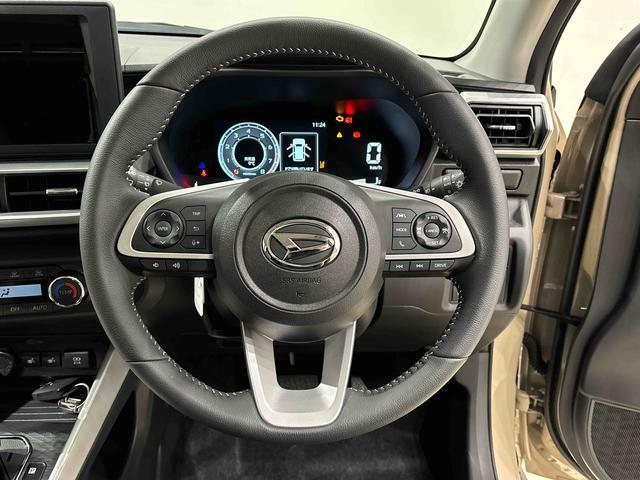 Daihatsu Rocky 12