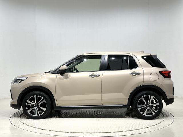 Daihatsu Rocky 8