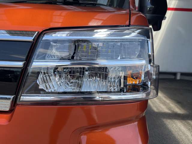 Daihatsu Atrai 8