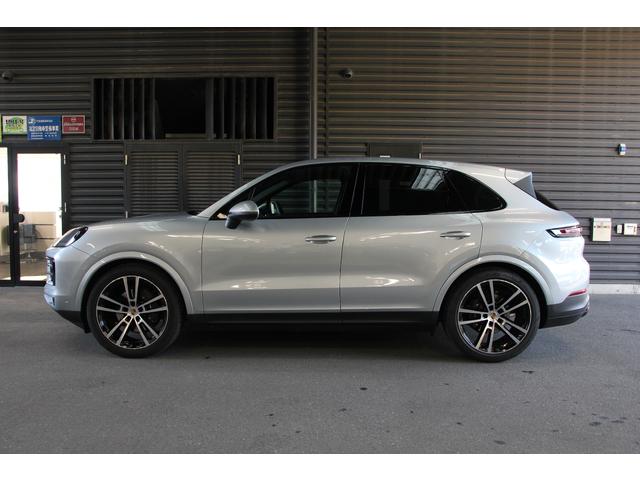 Porsche Cayenne Coupe 7