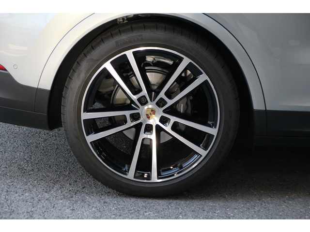 Porsche Cayenne Coupe 10