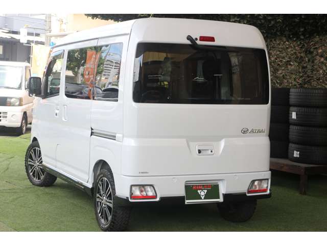Daihatsu Atrai 12