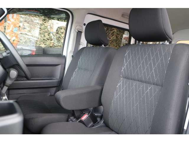Daihatsu Atrai 4