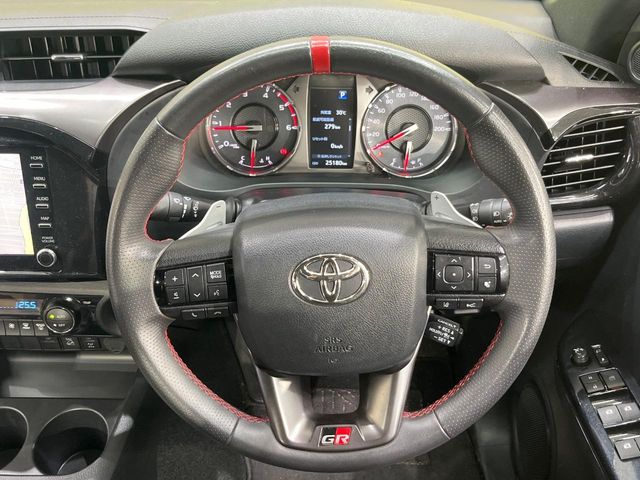 Toyota Hilux 10