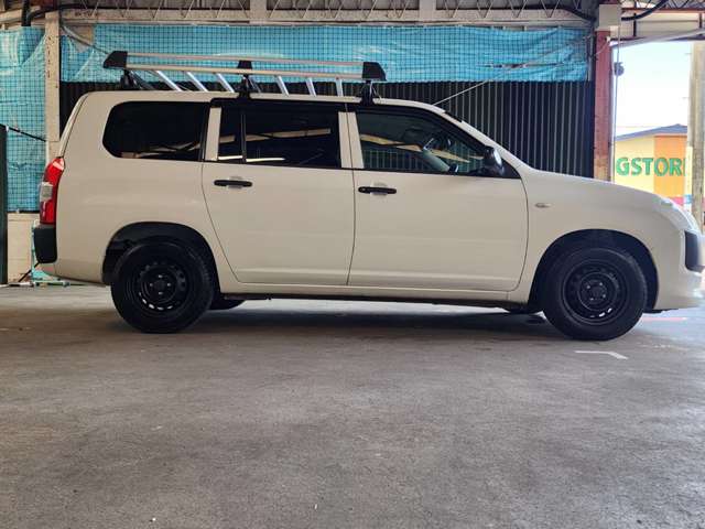 Toyota Probox Van 10