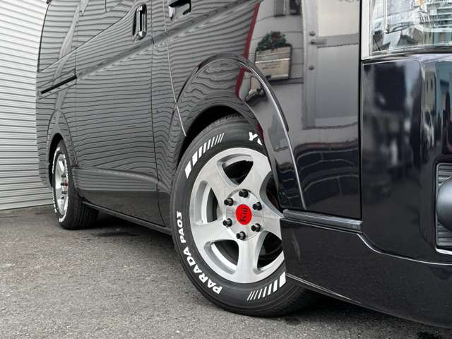 Toyota Hiace Van 5