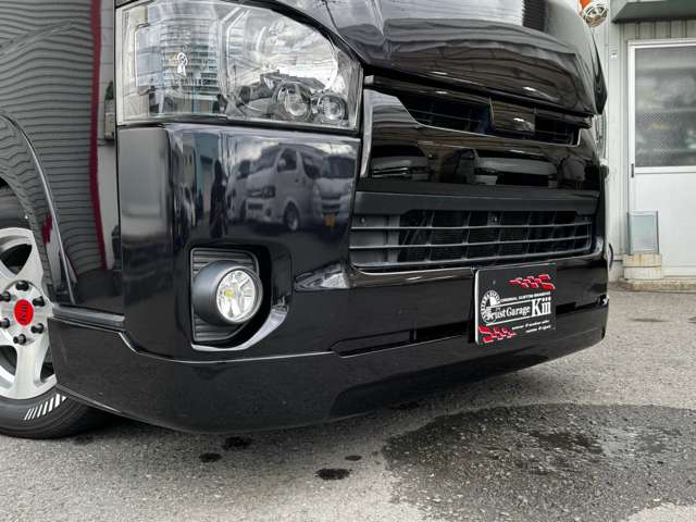 Toyota Hiace Van 9