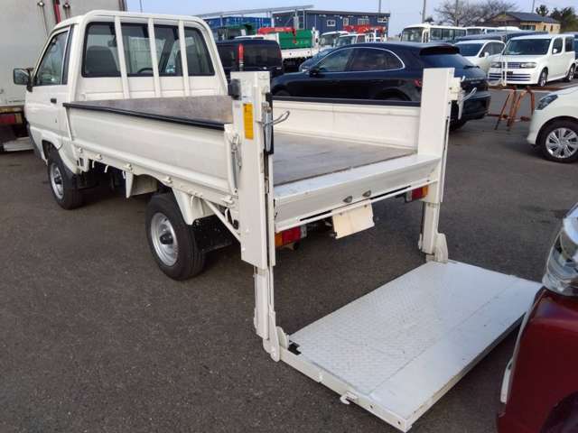 Toyota Light Ace Truck 5