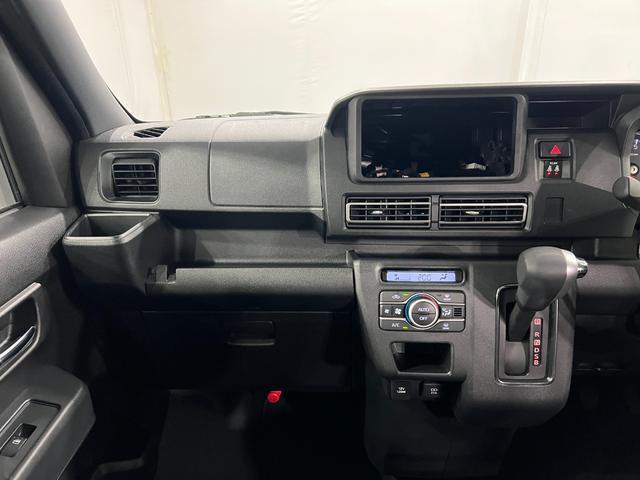 Daihatsu Atrai 6