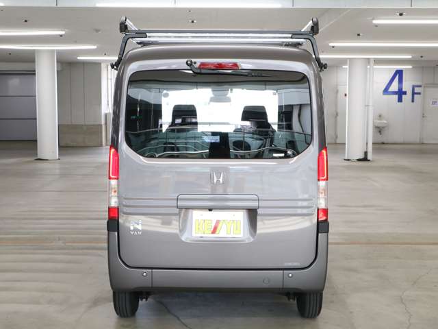 Honda N-VAN 10