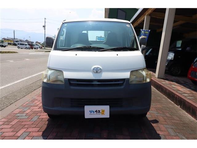 Toyota Light Ace Truck 2
