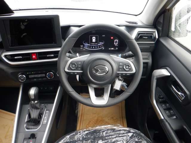 Daihatsu Rocky 10