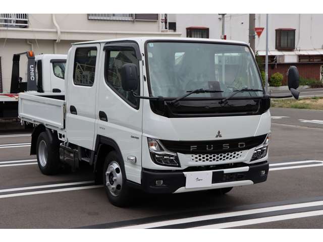 Mitsubishi Fuso Canter 9