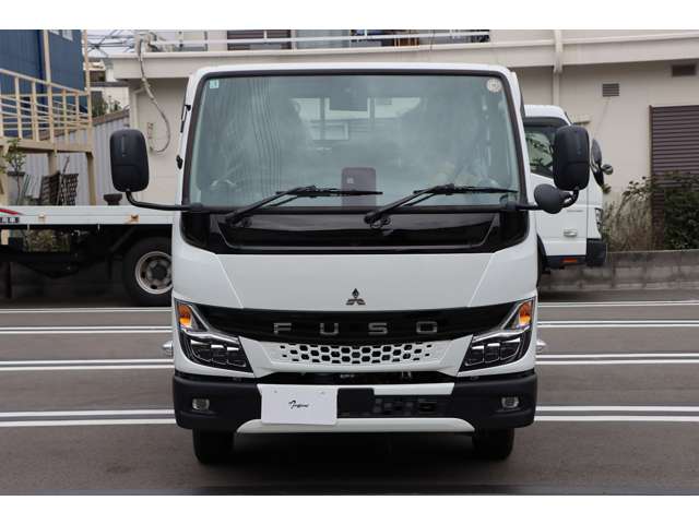 Mitsubishi Fuso Canter 10