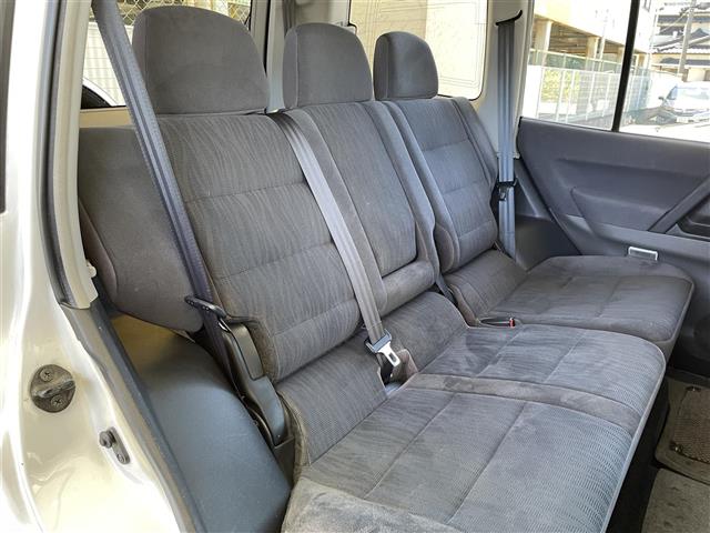 Mitsubishi Pajero 5