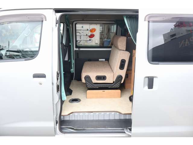 Toyota Light Ace Van 11