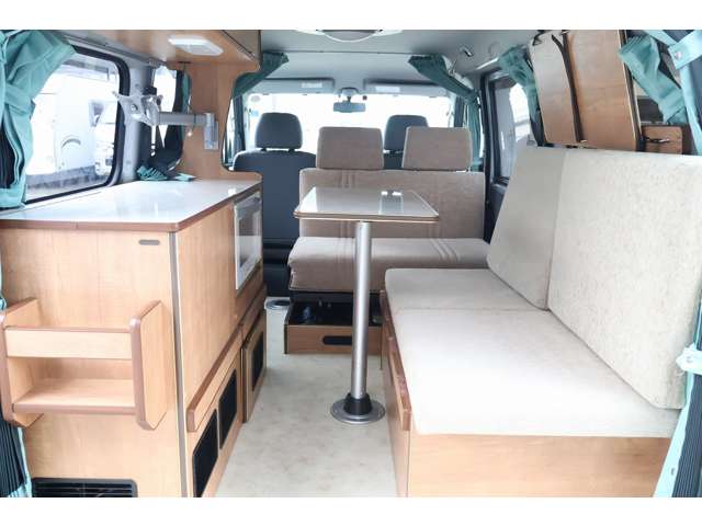 Toyota Light Ace Van 3