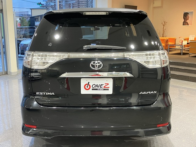 Toyota Estima 6