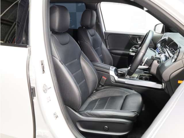 Mercedes-Benz GLB 8