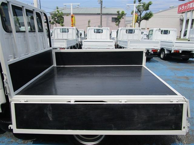 Isuzu Elf 9