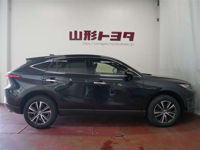 Toyota Harrier 3