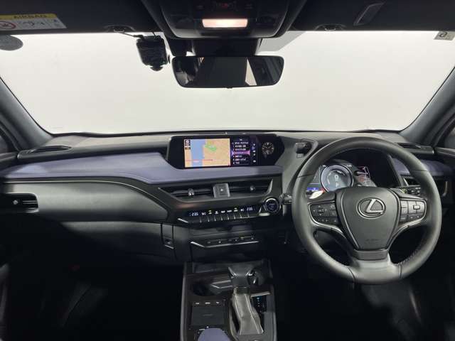 Lexus UX 4