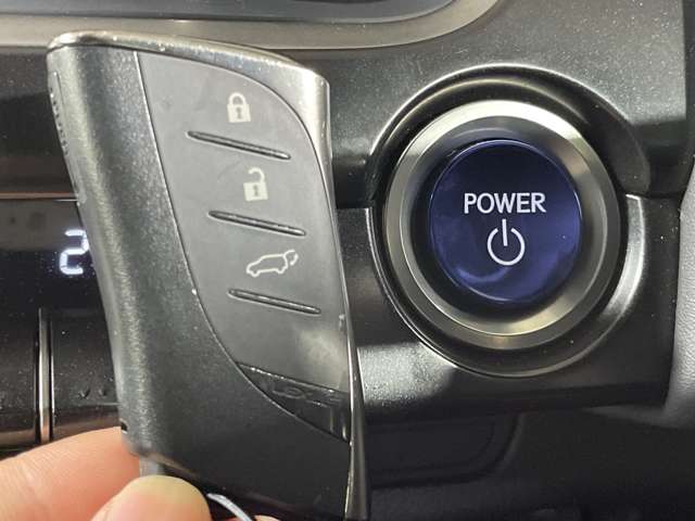 Lexus UX 10