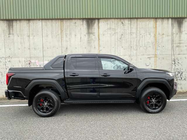 Toyota Hilux 11