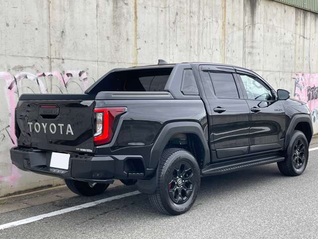 Toyota Hilux 4