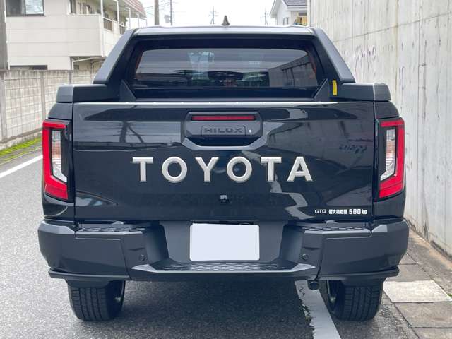 Toyota Hilux 5