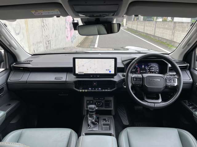 Toyota Hilux 7