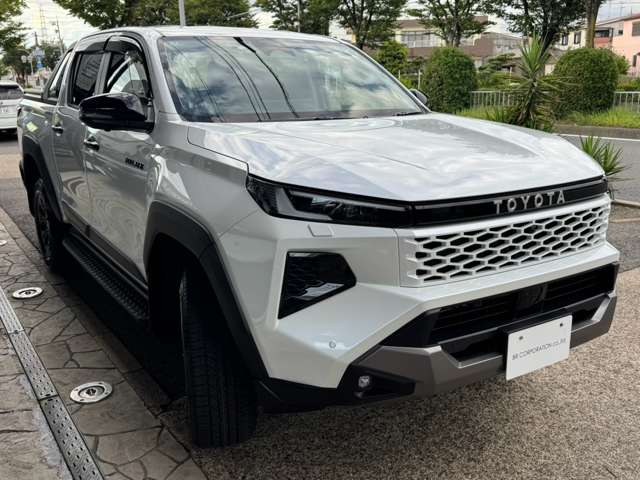 Toyota Hilux 8