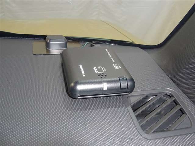 Daihatsu Taft 4