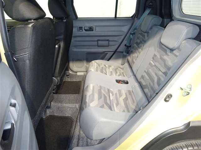 Daihatsu Taft 8