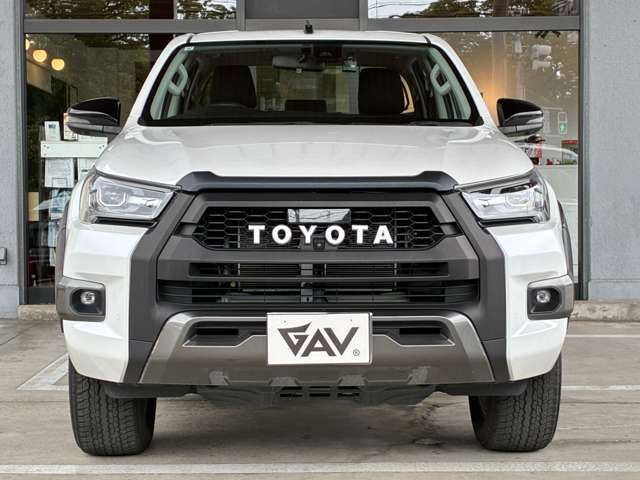 Toyota Hilux 6