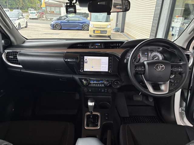 Toyota Hilux 10