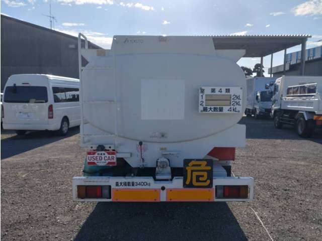 Isuzu Elf 10